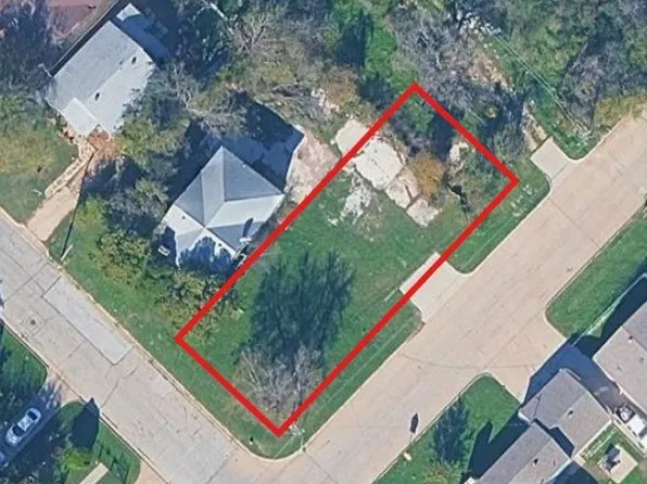 2800 NW 31st St, Fort Worth, TX 76106