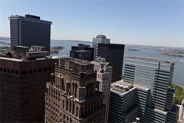 Rented by Platinum Properties | media 84