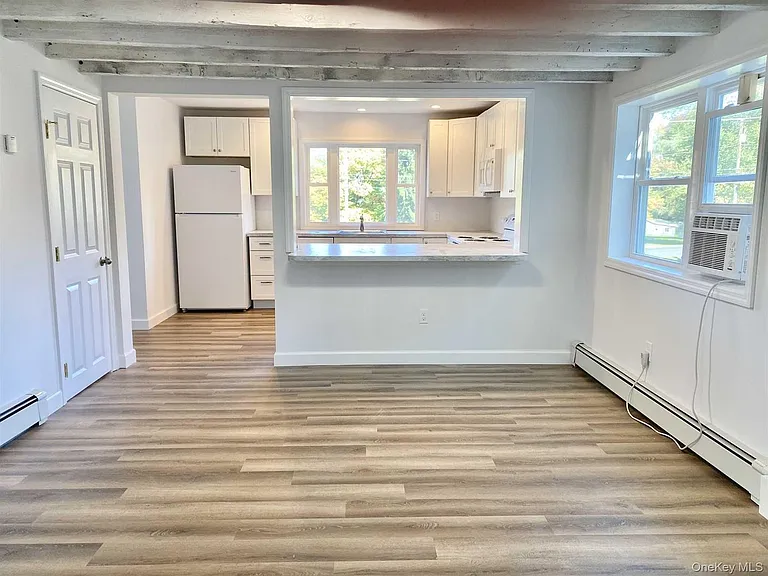 58 W Dorsey Ln #A — Photo 9