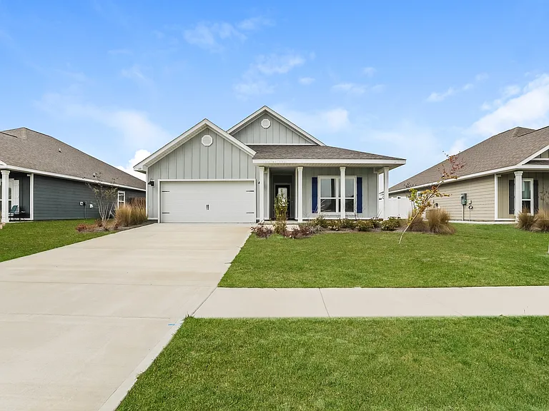 455 Eagle Lake Way — Photo 1