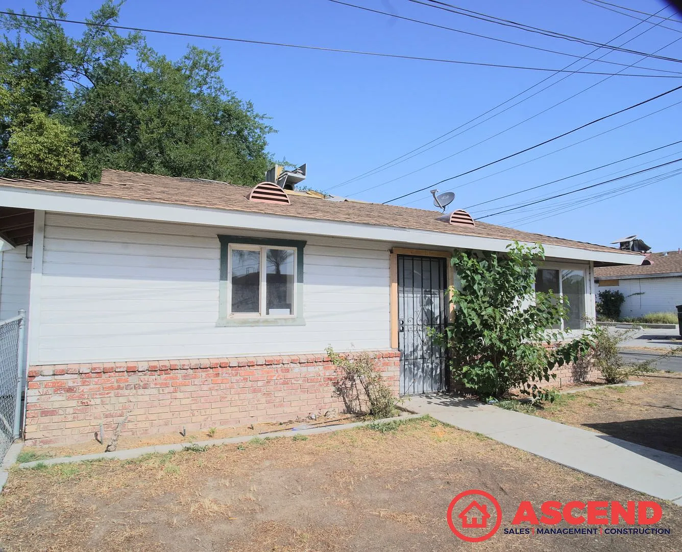 528 Jackson St — Photo 1