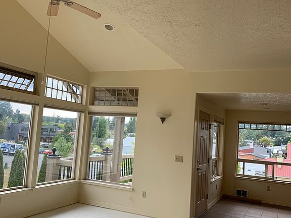 3rd image of 325 C St #325B