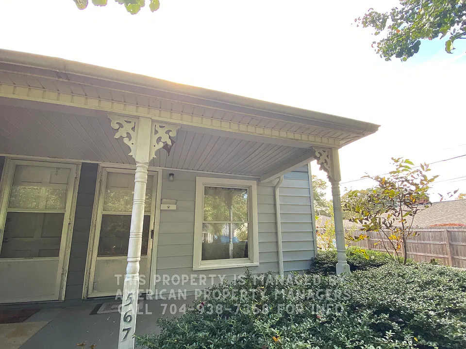 567 Englewood St NE