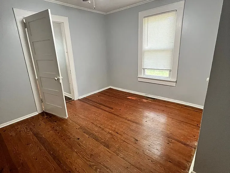 403 Concord Rd — Photo 8