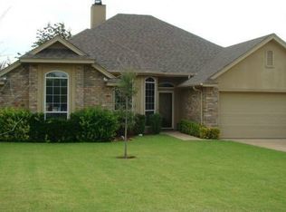1103 N Victoria Ave, Iowa Park, TX 76367