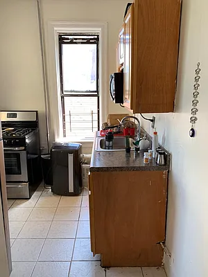 Rented by Signature Property Realty | media 3