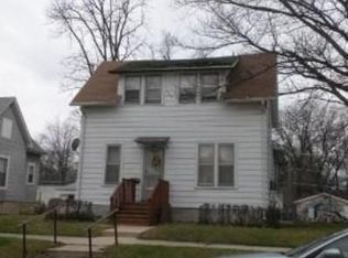 569 S Poplar Ave, Kankakee, IL 60901