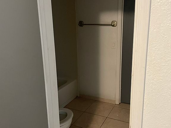 4th image of 13040 N 77th Ave