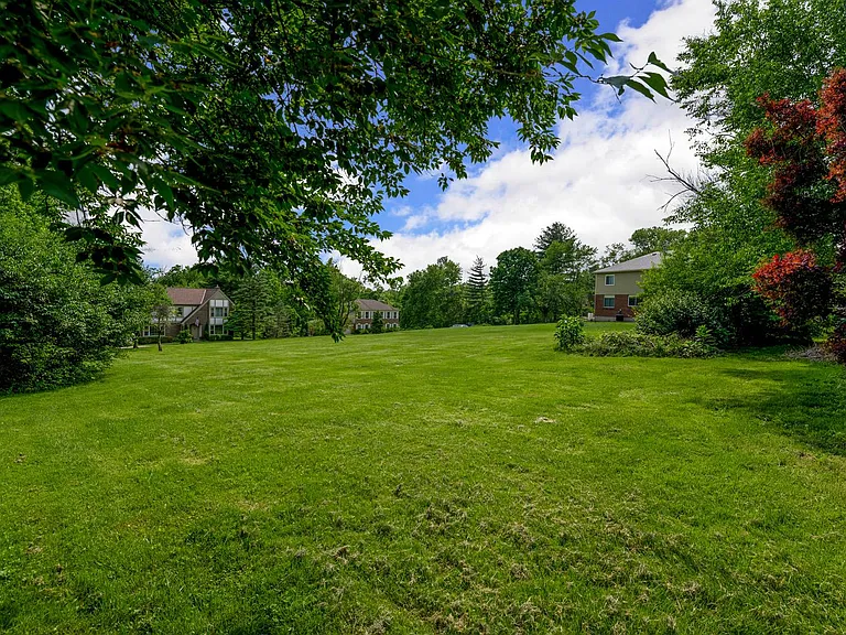 7981 State Rd — Photo 45