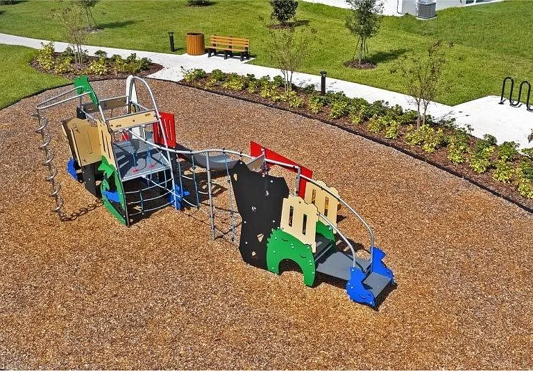 2057 Lasso Loop — Photo 18