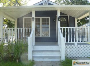 184 Hilltop Blvd, Keyport, NJ 07735