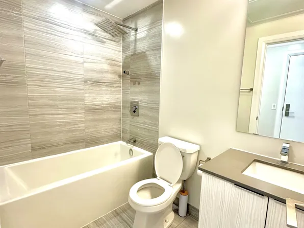 120 Parliament St #1606, Toronto, ON M5A 0N6