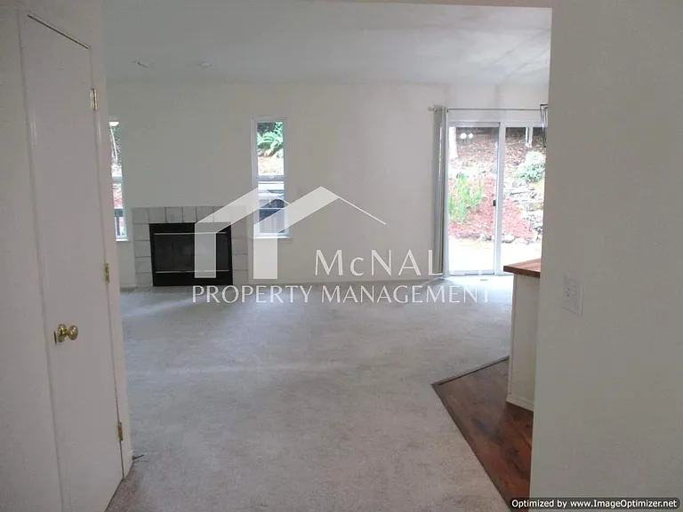 1166 Leschi Dr — Photo 5