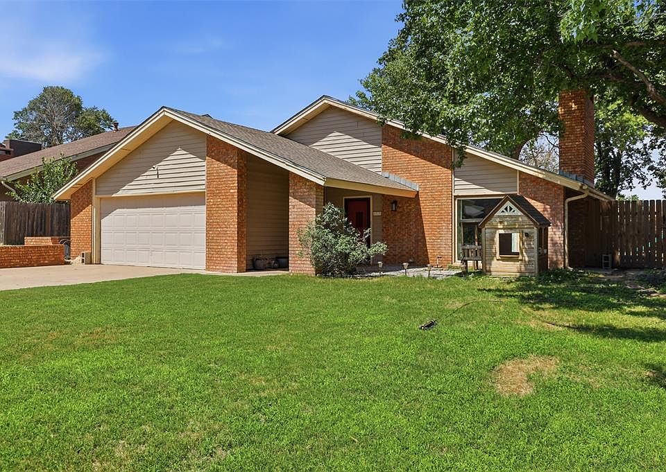 1st image of 2713 Haystack Ln
