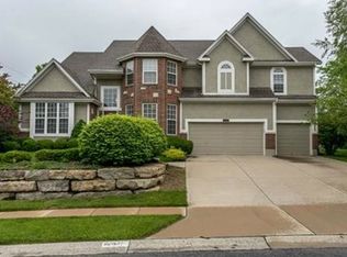 8604 W 142nd St, Overland Park, KS 66223