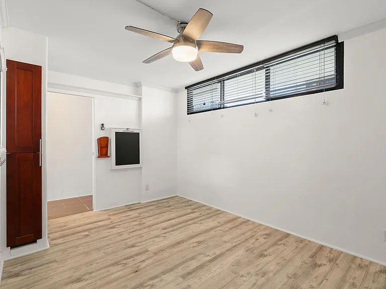 2092 Kuhio Ave #906 — Photo 12