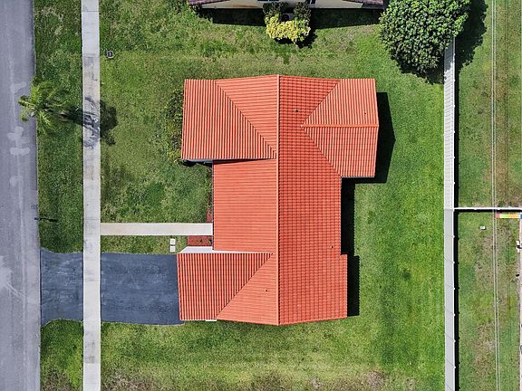 2nd image of 5521 SW 114 Avenue