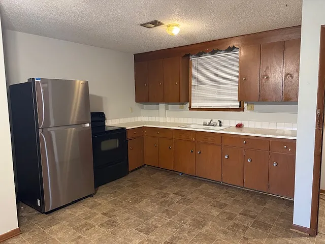 483 Fairview Dr #1 — Photo 8