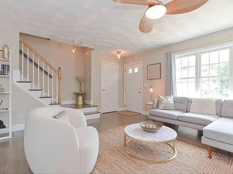 39 Curve St — Photo 26