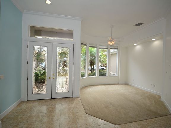 4th image of 48 Riverbend Dr