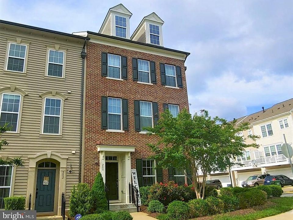 1st image of 200 Almond Dr