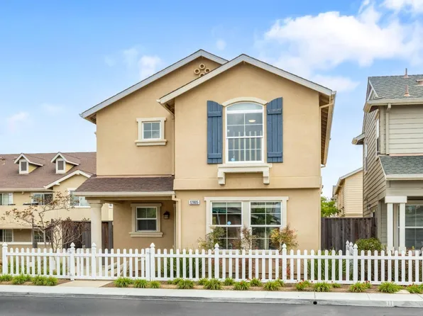 12805 Rogge Village Loop, Salinas, CA 93906