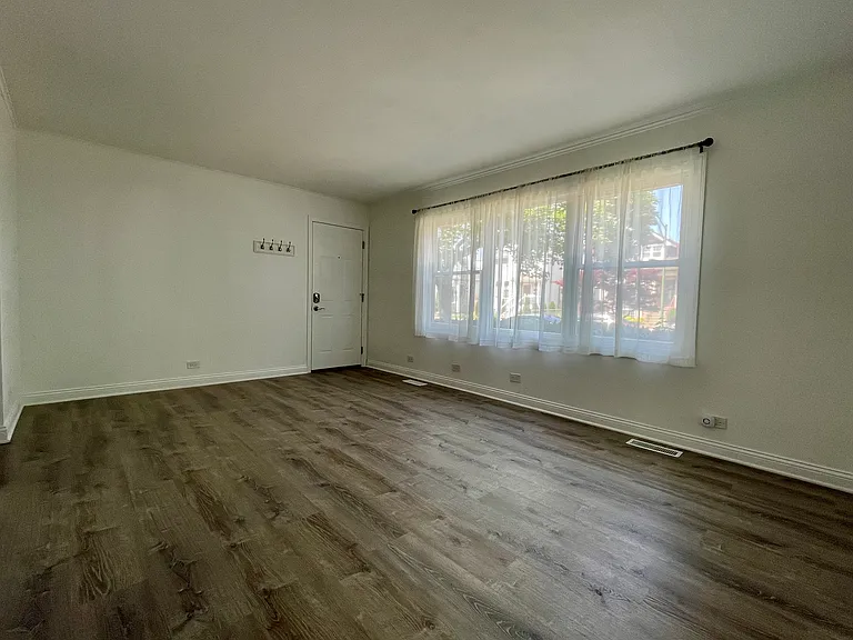 4135 N Meade Ave #1 — Photo 5