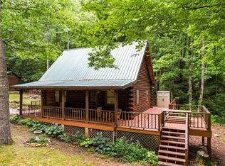 151 Creekside Ln, Franklin, NC 28734