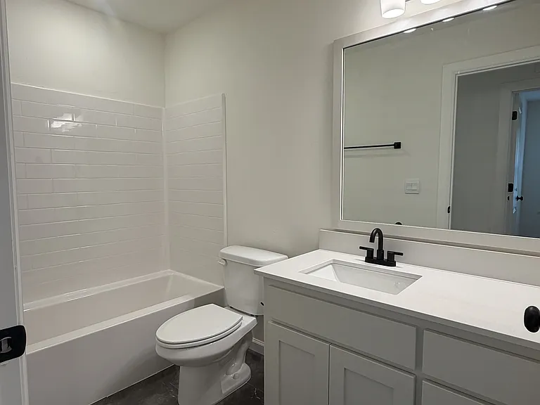 18221 Austin Ct — Photo 10