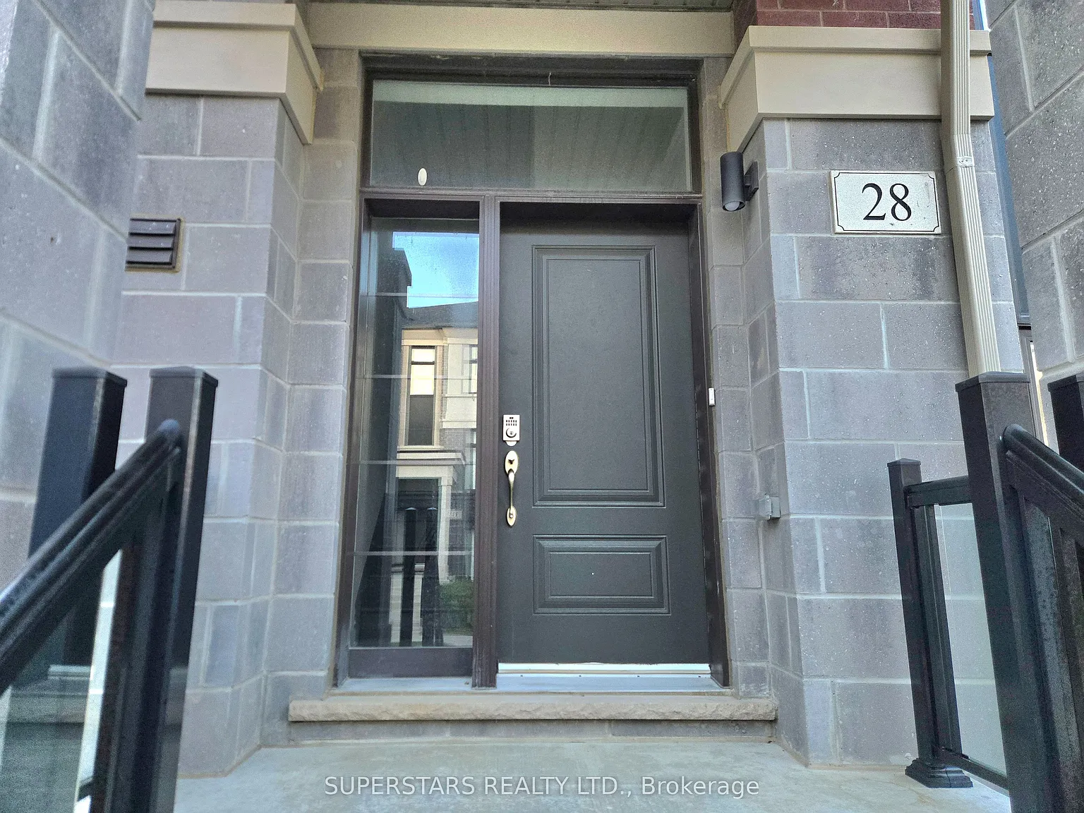 3 bed, $3,850 — Photo 4
