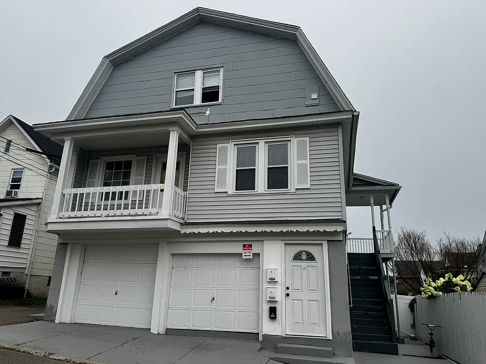 10 Division St #3
