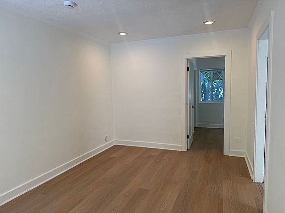 3rd image of 1859 Lakeshore Ave N #1861