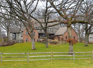 6N034 Corron Rd, St Charles, IL 60175