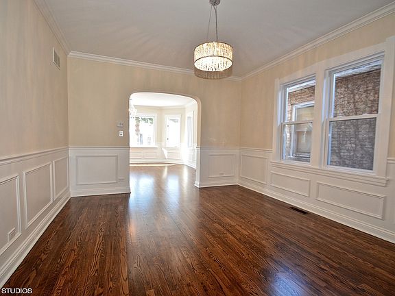 5th image of 2943 N 77th Ct