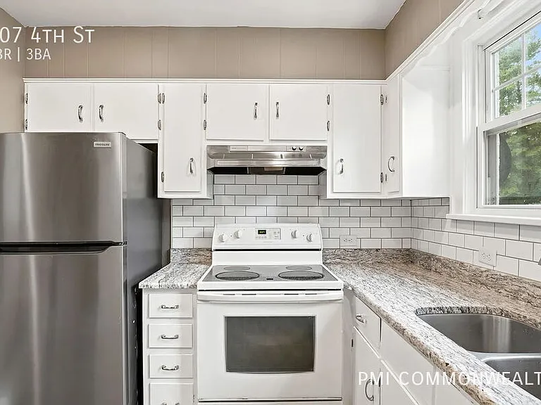 507 4th St — Photo 32