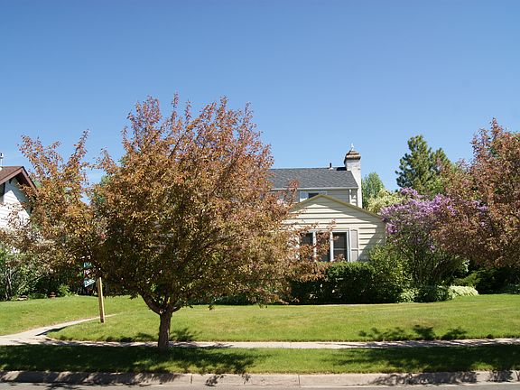 2nd image of 1717 Rainbow Ave