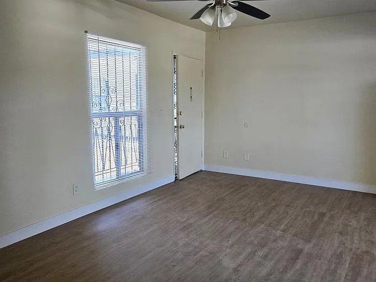 9450 S Western Ave #2A — Photo 1