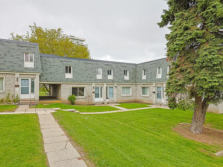 1350 Winding Trl — Photo 16