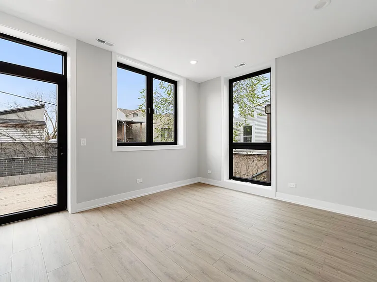 1718 S Halsted St #301 — Photo 24