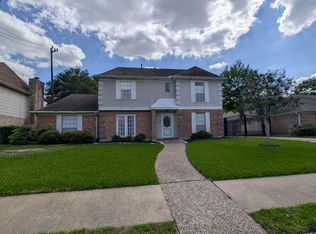 11807 Highgrove Dr, Houston, TX 77077