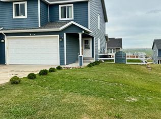 5809 Vanessa Ave, Williston, ND 58801