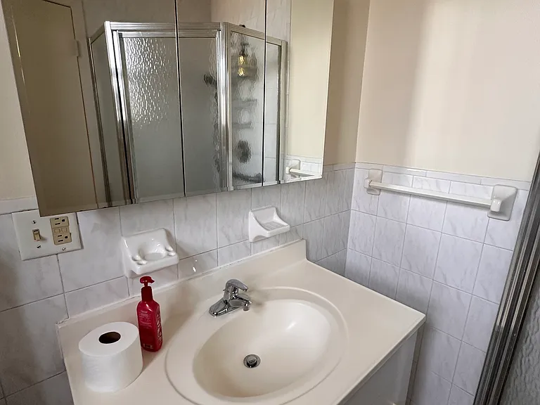 50 Glenwood Ave #504 — Photo 7