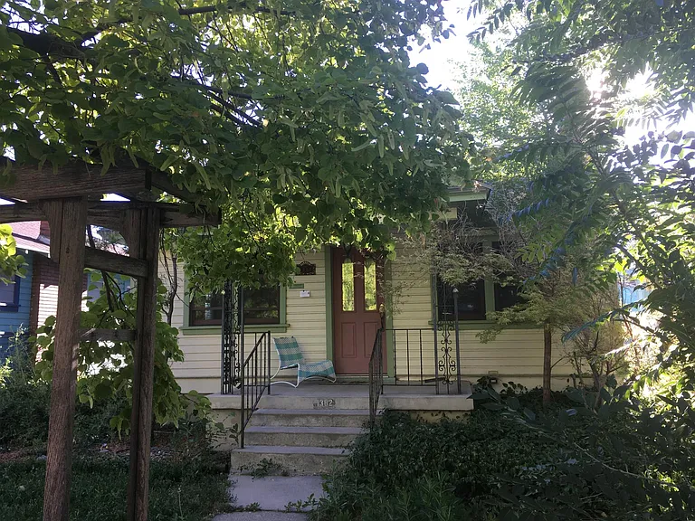 1382 S Green St — Photo 34