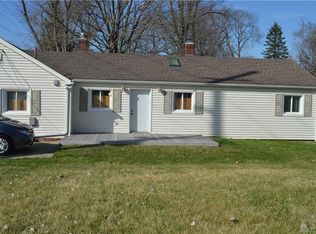 990 S Main St, Springboro, OH 45066