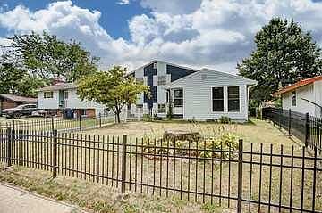2nd image of 3861 Halsey Pl