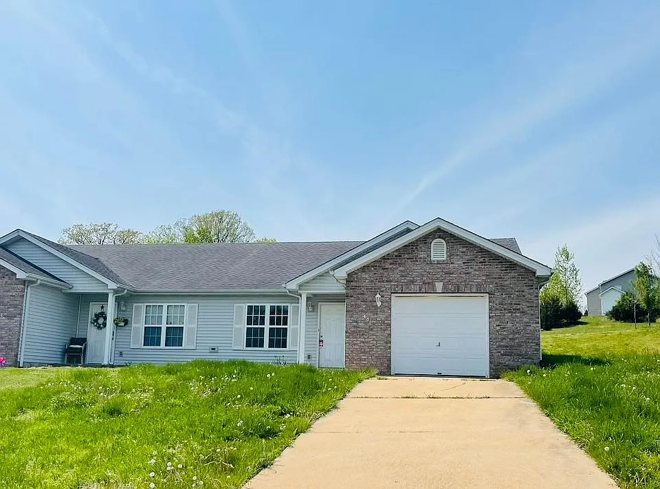631 Eagle Ridge Dr