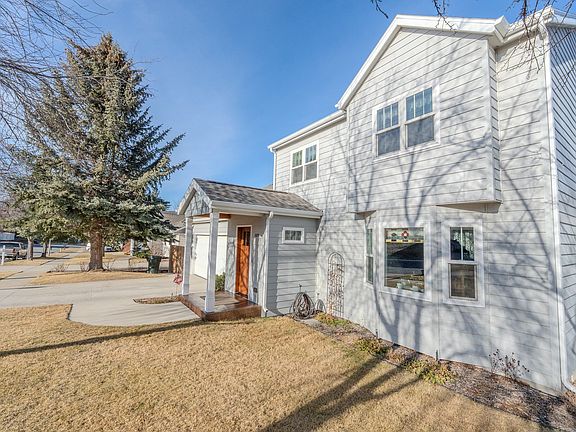 4th image of 809 Tower St