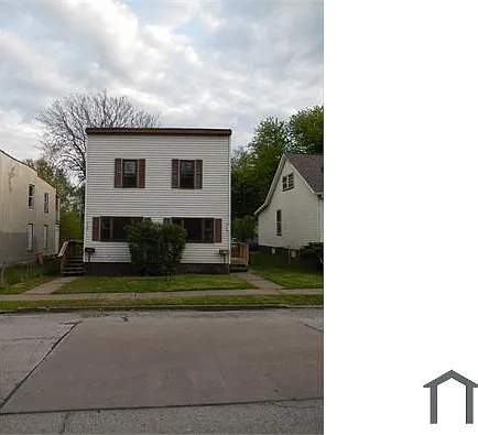 2111 W 6th St — Photo 13