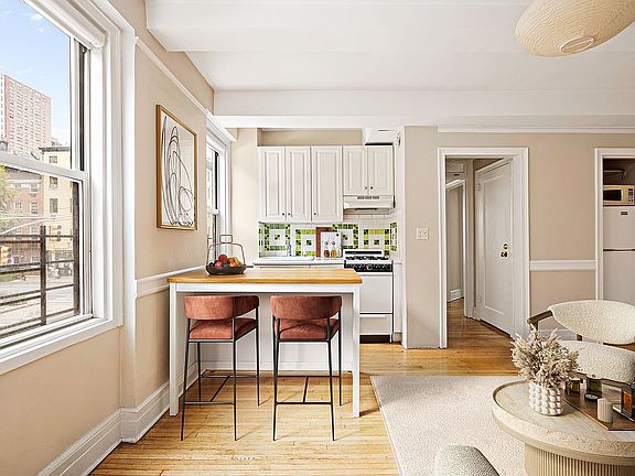 4th image of 365 W 20th St APT 2E