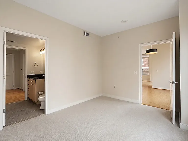 820 N Pollard St #311 — Photo 17
